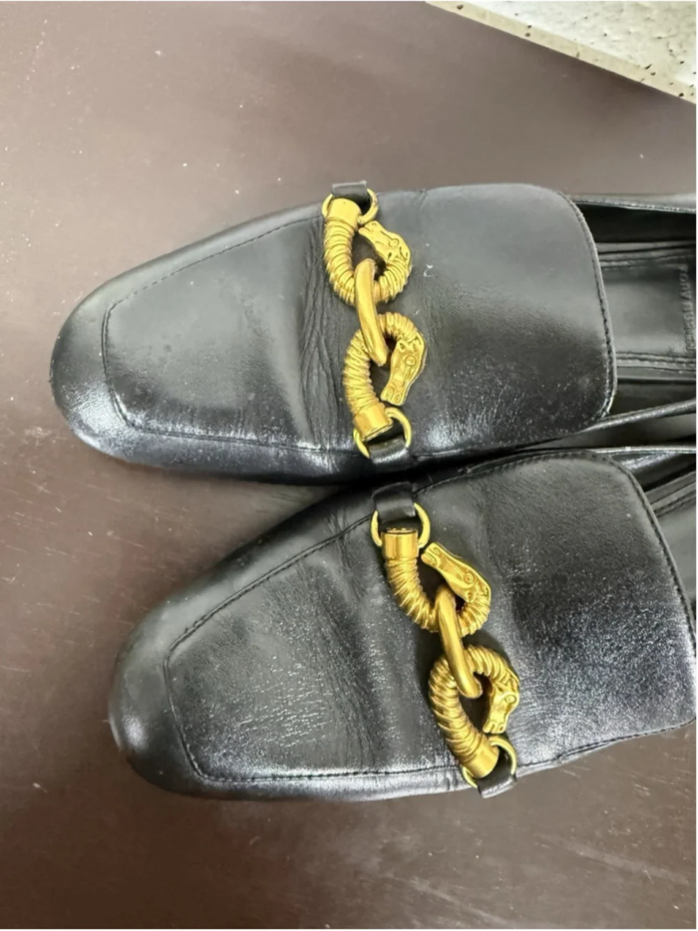 Tory Burch Jessa Loafers Black Leather 7M Luxury Preppy Old Money Horse Head